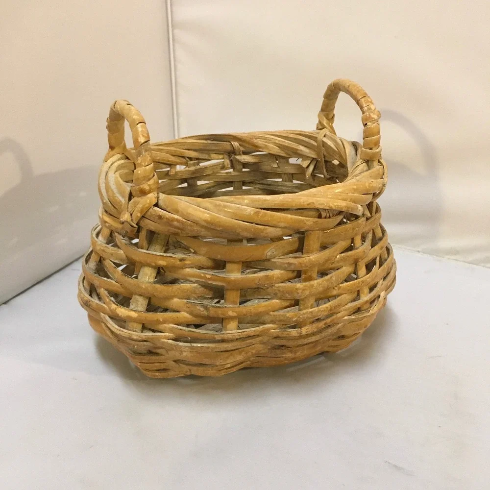 Unbranded handcrafted vintage